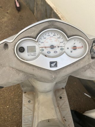 Honda Dylan 125cc plata, Acepto cambios por 49cc!!