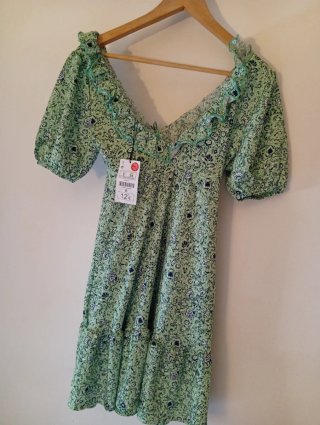 Vestido verde estampado floral