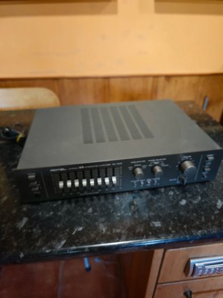 Amplificador Rotel RA 1000 Negro