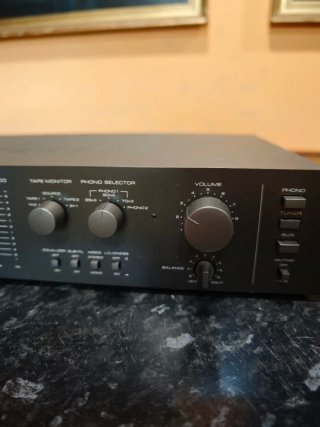 Amplificador Rotel RA 1000 Negro