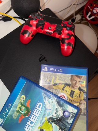 Consola PS4 slim 1 TB+ Mando Camuflaje + Juegos