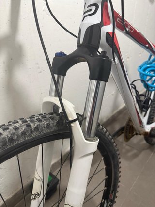 Bicicleta de montaña LaPierre blanca t 46. 26”.