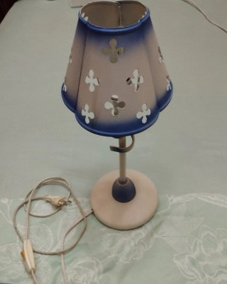 Conjunto lámparas techo y mesita azul/blanco