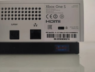 Consola Xbox One S Blanca + Cables
