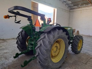 Tractor John Deere 5515