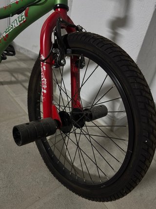 Bicicleta BMX Freestyle Verde