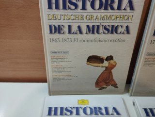Colección Historia de la Música DG. Libro CD.
