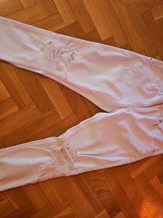 Pantalón vaquero blanco desgastado talla 40