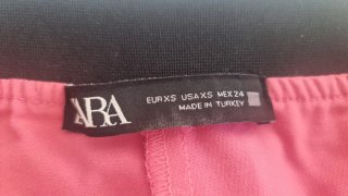 Pantalón vestir Zara rosa fucsia T.XS