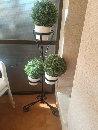 Estantería para plantas de hierro forjado