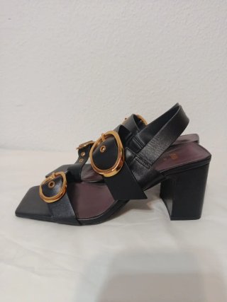 Sandalias Zara Talla 36 Tacón Ancho Hebillas Dorad