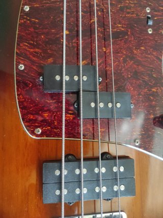 Bajo Ibanez TMB300