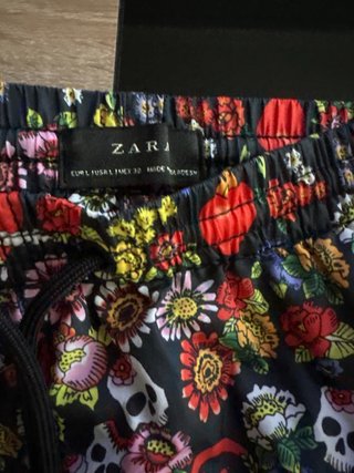 Lote 2 bañadores hombre Talla L y un pantalón