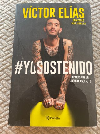 #Yo sostenido historia de un juguete casi roto