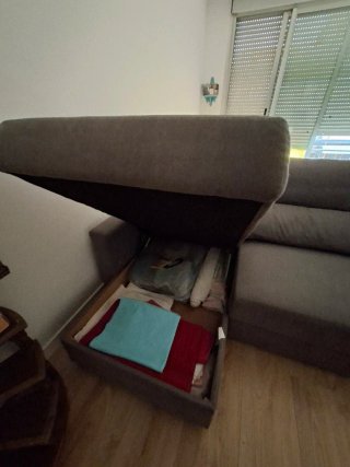 Sofá chaise longue gris oscuro