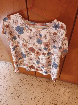 2 Blusas de señora a estrenar