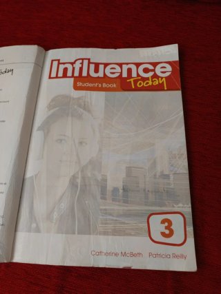 INFLUENCE TODAY 3 Student's book: libro de text...