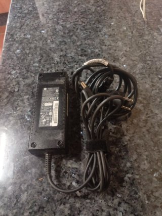 Cargador HP 135W 19.5V 6.9A