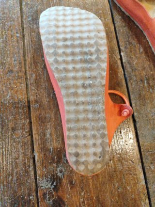 NAGORE Sandalias zueco rojas