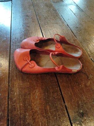 NAGORE Sandalias zueco rojas