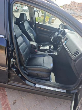 Opel Signum 2004
