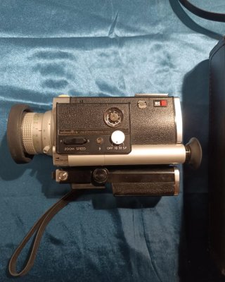 Cámara Vintage Minolta Autopak-8 Super 8 con Funda