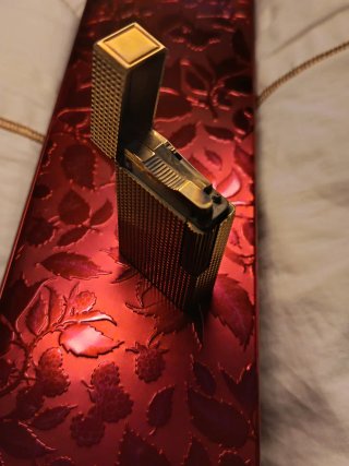 Encendedor S.T. Dupont Vintage Oro