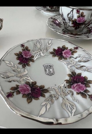 Juego de café de plata y porcelana