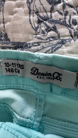Falda vaquera color verde azulado talla 11-12 años