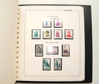 FILATELIA ESPAÑA CORREOS ÁLBUM DE SELLOS 1965/1975