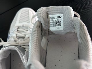New Balance 530 Plata y Blanco Unisex