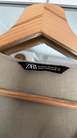 Vestido Zara verde caqui