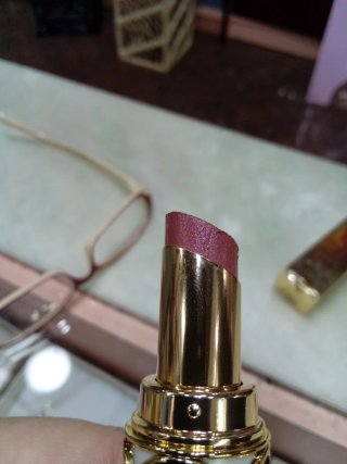 Rossetto Yves Saint Laurent Nude brillante