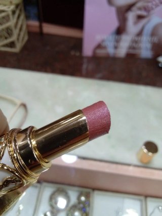 Rossetto Yves Saint Laurent Nude brillante