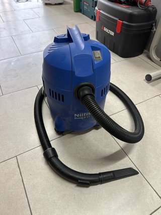 Aspirador Nilfisk Buddy II 12L