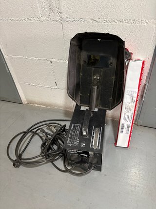 Soldadora Kraftgen RCW130 con Pantalla