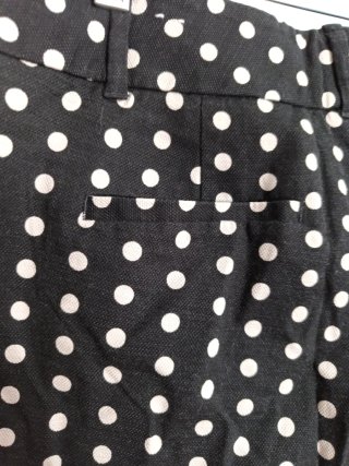 Pantalón corto lunares negro talla S