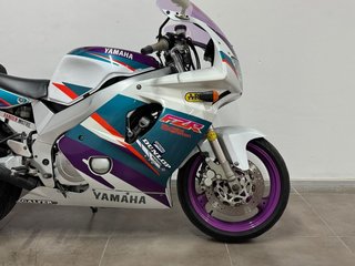 Yamaha FZR 600 R