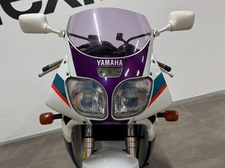 Yamaha FZR 600 R