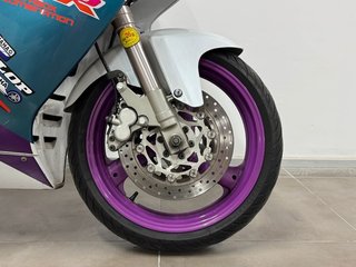 Yamaha FZR 600 R