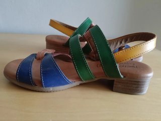 Sandalias cómodas multicolores de piel