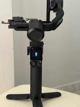 DJI RS3 Mini - Poco uso, pocos ciclos de batería