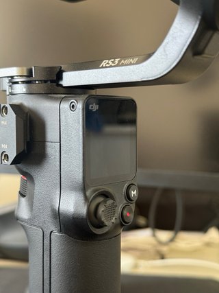 DJI RS3 Mini - Poco uso, pocos ciclos de batería
