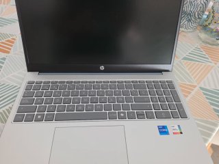 Portátil HP i7-1355U 16GB RAM 1TB NVMe