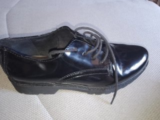 Scarpe eleganti nere lucide donna