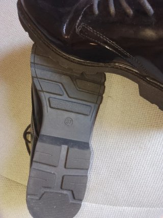 Scarpe eleganti nere lucide donna