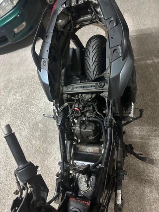 xmax 400 año 2017 motor perfecto chasis con papele