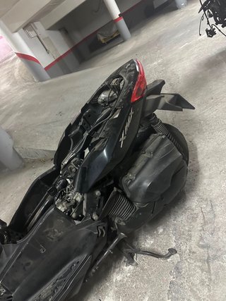 xmax 400 año 2017 motor perfecto chasis con papele