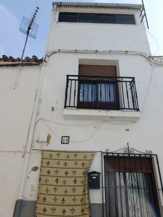 Casa de tres plantas