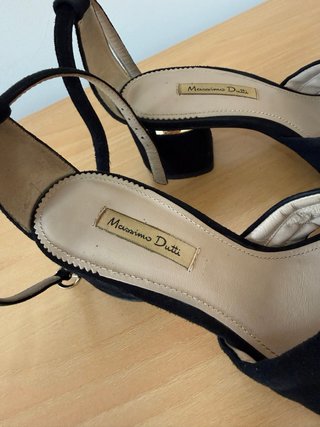 Sandalias Massimo Dutti Tacón Bloque Negro Dorado